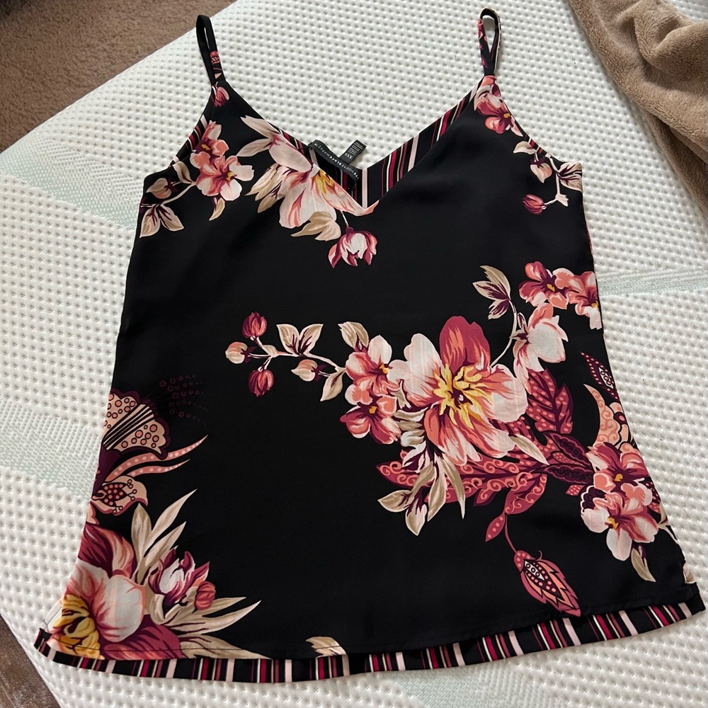 Whbm reversible cami top